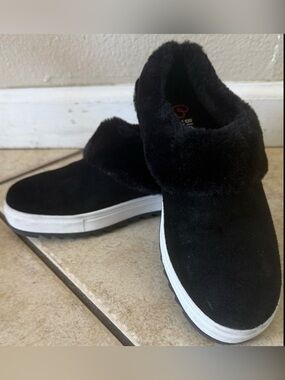Blondo Waterproof Faux Fur Winter Slip On Shoes Size 6M